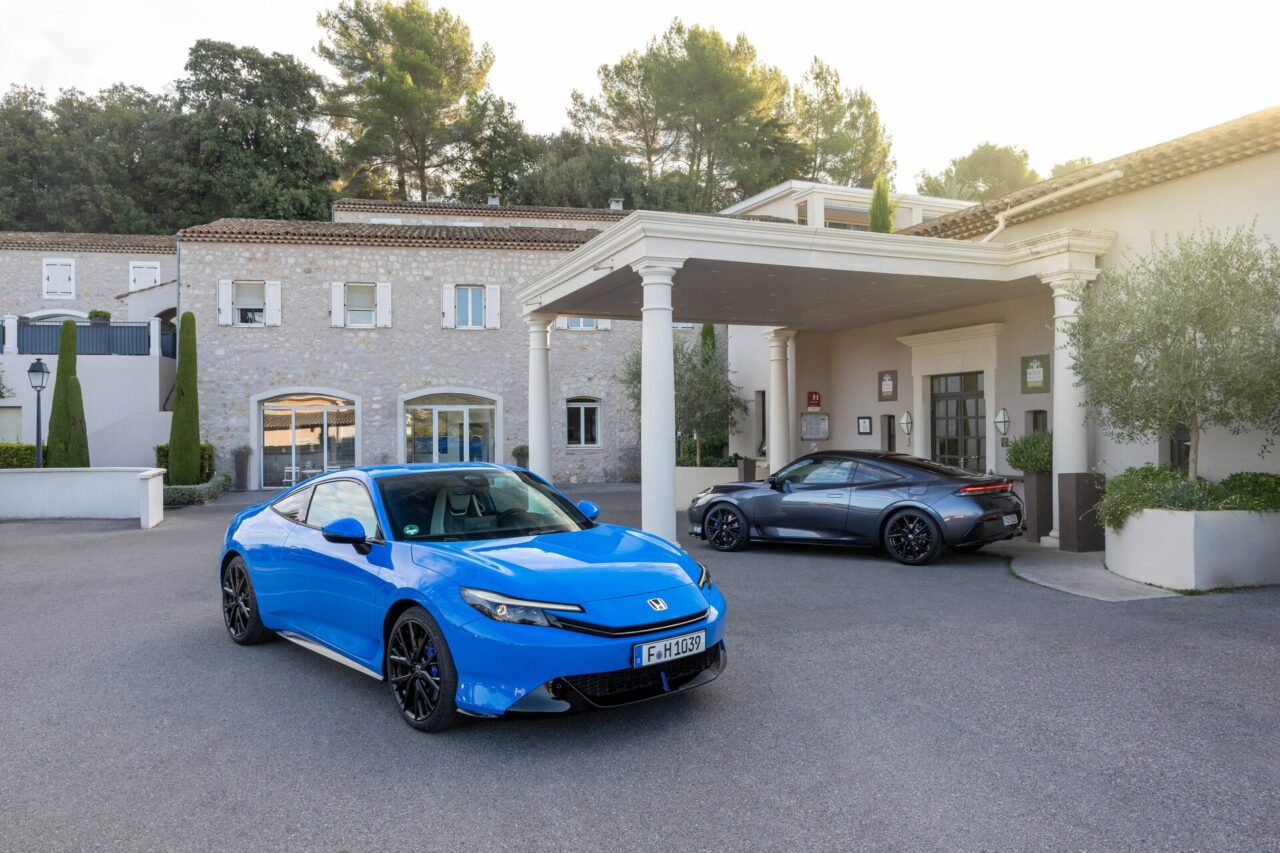 twee honda's prelude