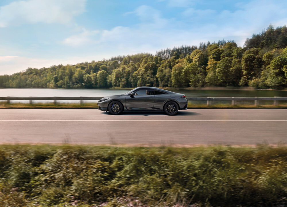 zijaanzicht honda prelude